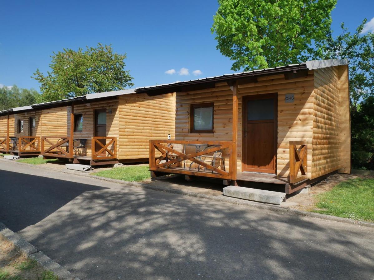 Camping Roznov รอชนอฟ ป็อด ราดโฮชติเย็ม ภายนอก รูปภาพ