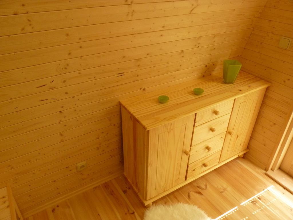 Camping Roznov รอชนอฟ ป็อด ราดโฮชติเย็ม ภายนอก รูปภาพ